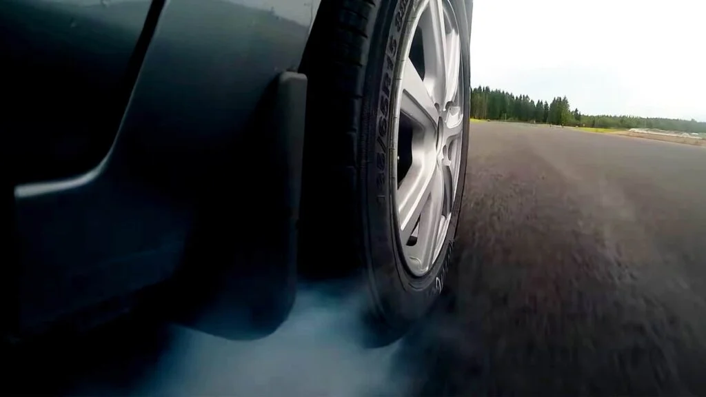 Will Flat Spot On Tire Correct Itself? Most Probably Yes, But. 3 Aggressive Brakes That Causes Permanent Flat Spots