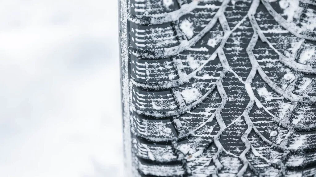 Wide Tires Vs Narrow Tires: Exploring the Pros and Cons 5 Winter Tires In Snow