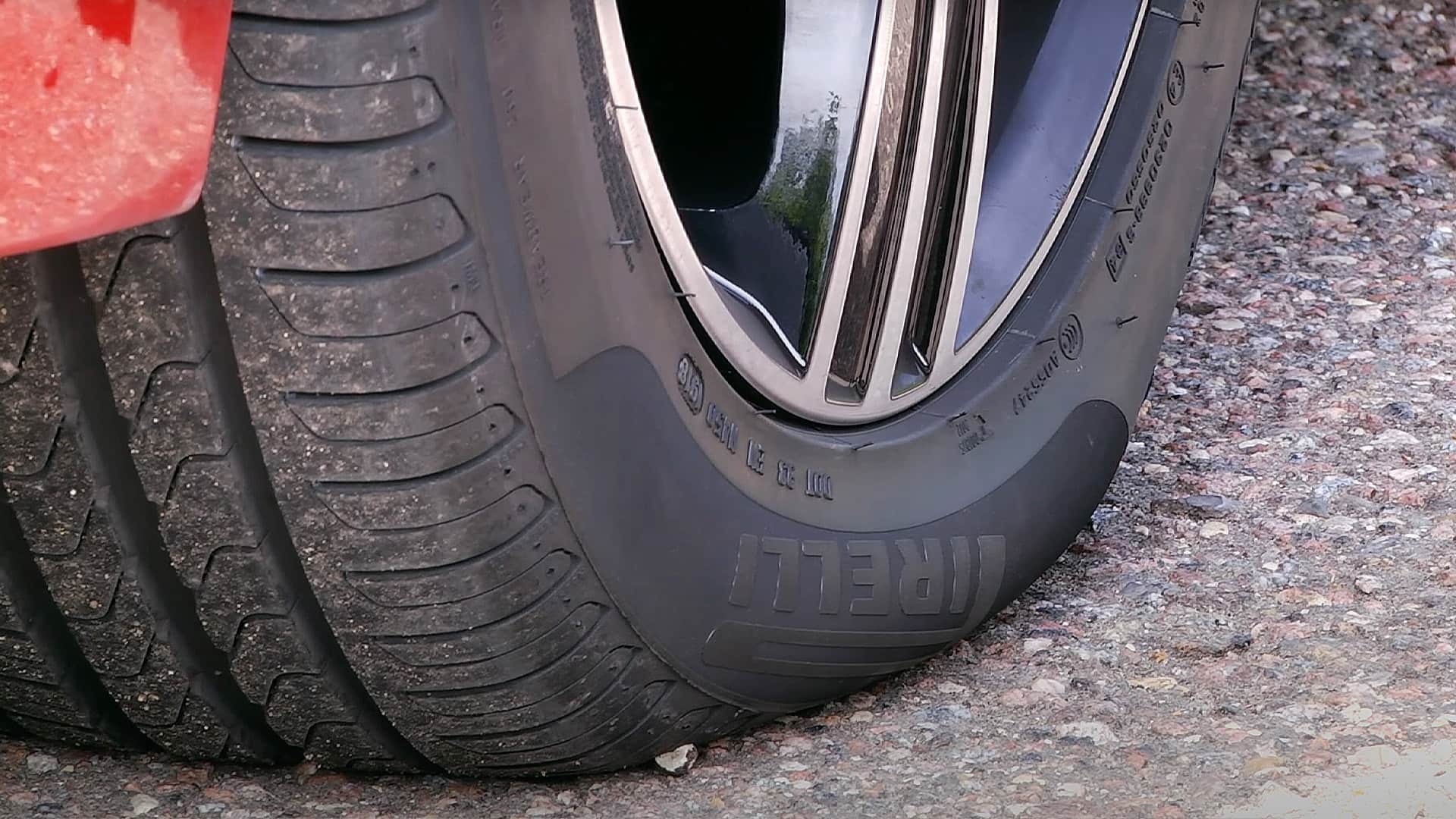 Can You Replace A Single Tire? Expert Advice on Tire Replacement Strategies Tire Crunch