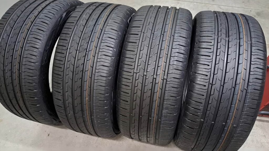 How To Choose Summer Tires: Top 7 Factors To Consider - Tire Crunch