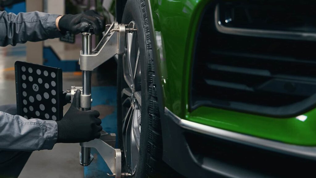 Wheel alignment machine